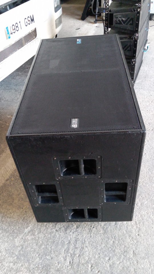 Array Db Tecnologies t12 y s30 de segunda mano · Foto 1 de 9 · Zaragoza · 1 €