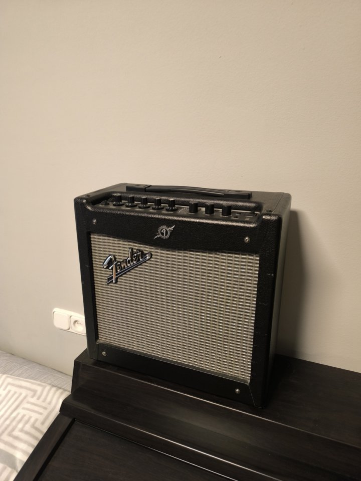 Fender Mustang I v2