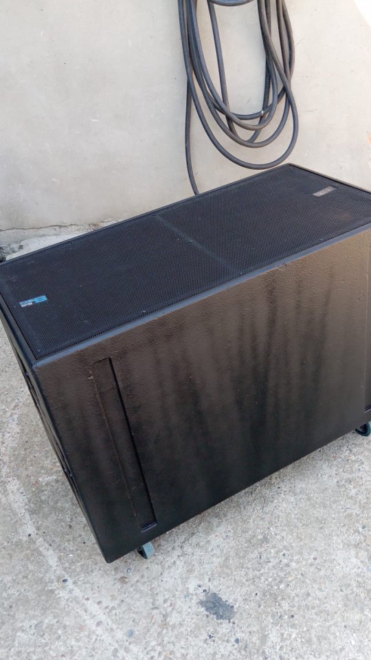 Array Db Tecnologies t12 y s30 de segunda mano · Foto 2 de 9 · Zaragoza · 1 €