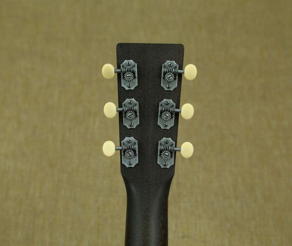 Martin DSS-17 Black Smoke