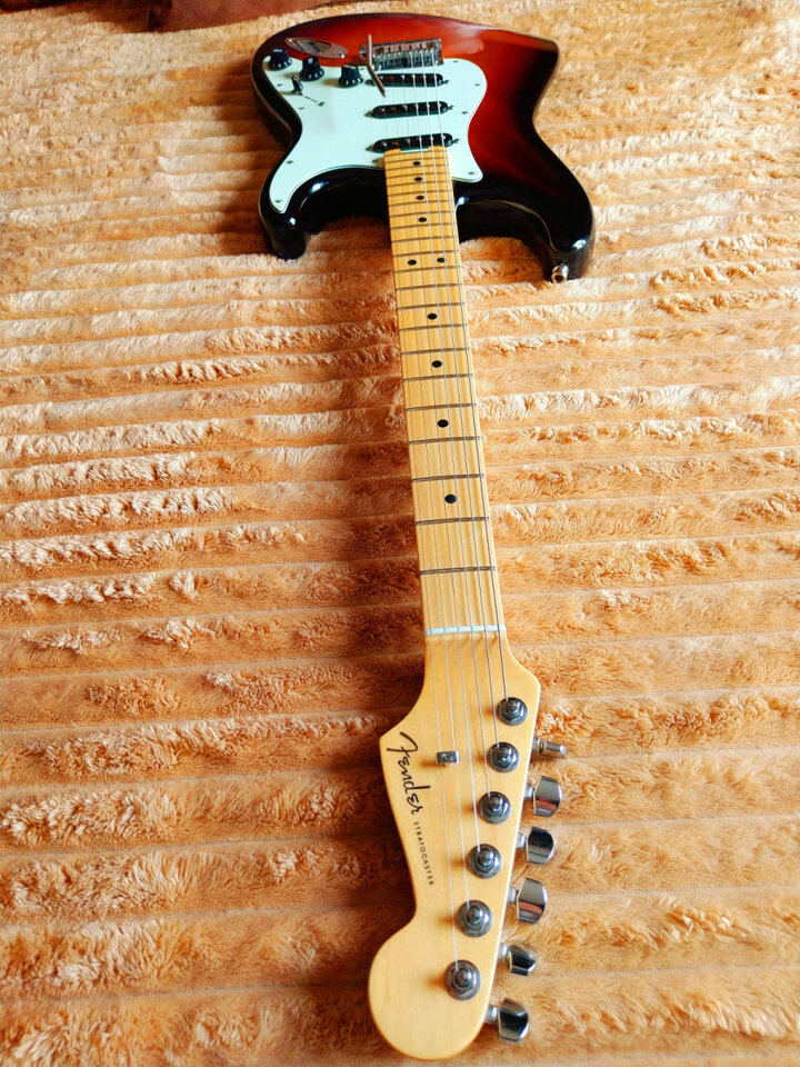 CAMBIO Fender Stratocaster Elite Fat 50