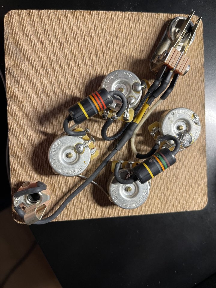 Emerson Custom Prewired Kit para Gibson SG – Bumblebee – Caja original – de segunda mano · Foto 3 de 5 · Girona