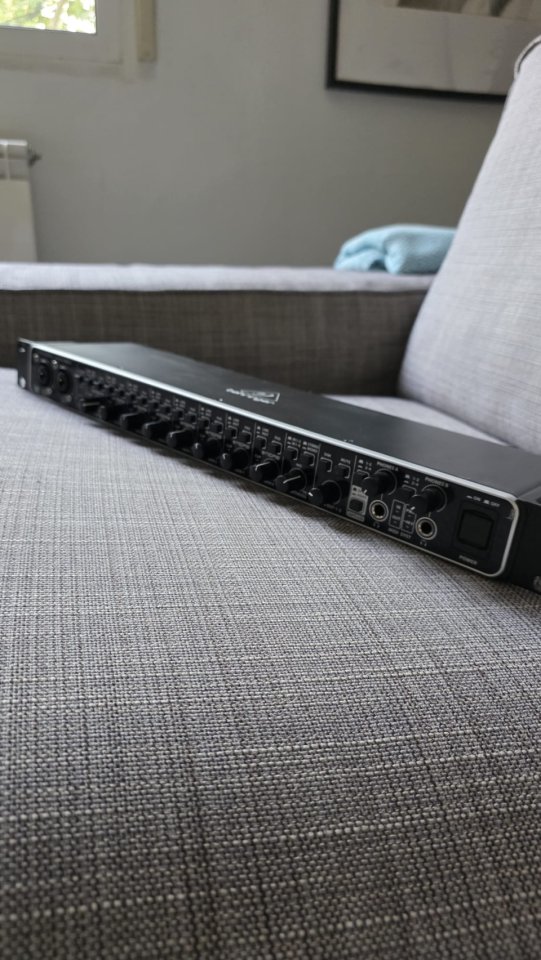 Behringer UMC1820 – Estado impecable, con caja original de segunda mano · Foto 2 de 7 · Zaragoza · 115 €