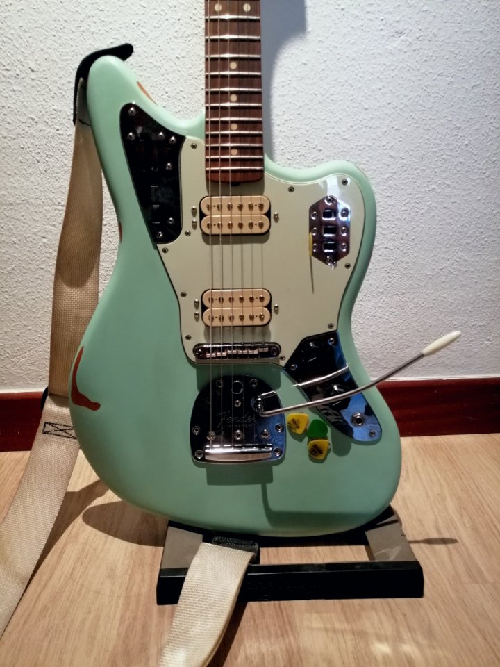 Fender Jaguar Modified HH 2019