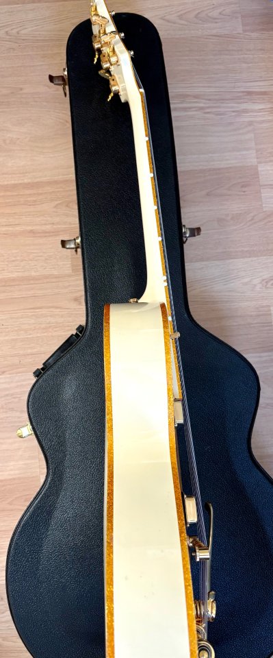 Gretsch White Falcon