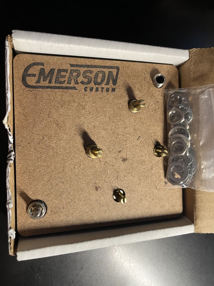 Emerson Custom Prewired Kit para Gibson SG – Bumblebee – Caja original – de segunda mano · Foto 4 de 5 · Girona