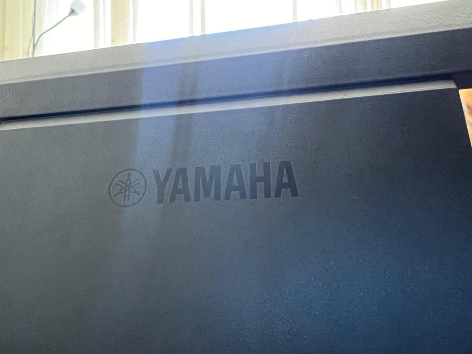 Teclado piano Yamaha PSR-E363 + Funda Thomann