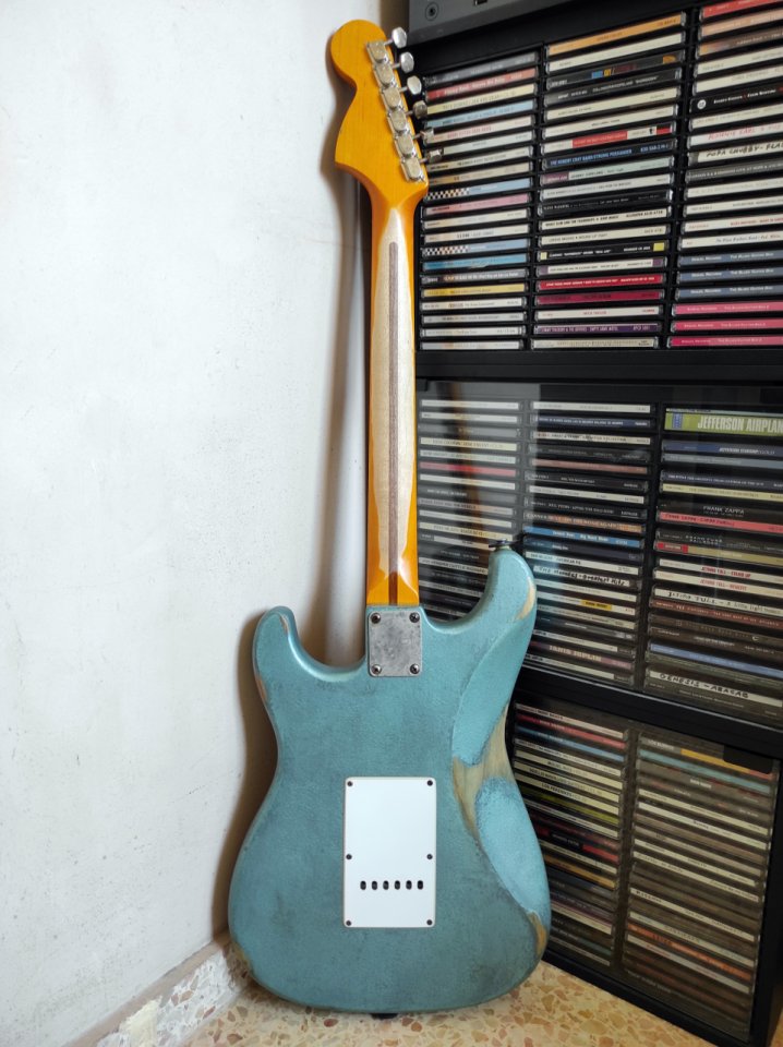 Guitarra tipo 70s Stratocaster / partscaster, buenas maderas y componentes. de segunda mano · Foto 4 de 10 · Valencia · 520 €