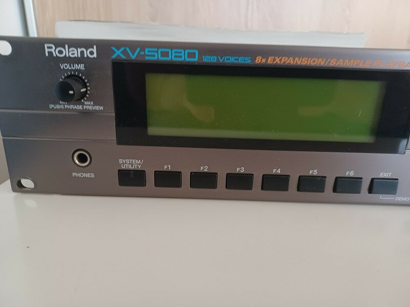 Sintetizador Roland XV5080 de segunda mano · Foto 4 de 9 · Murcia · 500 €