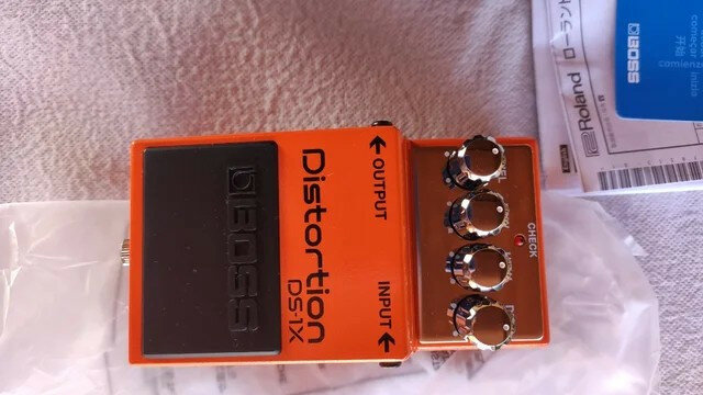 Distorsión Boss DS-1X