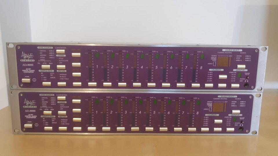 2 Conversores Apogee AD8000 de segunda mano · Foto 1 de 2 · Barcelona · 1695 €
