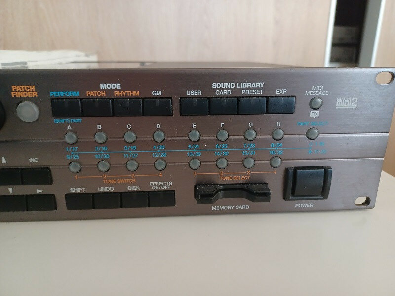 Sintetizador Roland XV5080 de segunda mano · Foto 5 de 9 · Murcia · 500 €