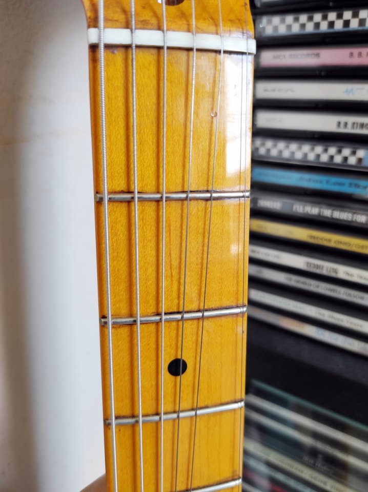Guitarra tipo 70s Stratocaster / partscaster, buenas maderas y componentes. de segunda mano · Foto 6 de 10 · Valencia · 520 €