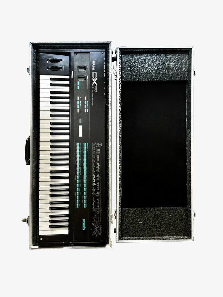 Yamaha DX7 Original con maleta rígida manual y 5 cartuchos banco de sonido