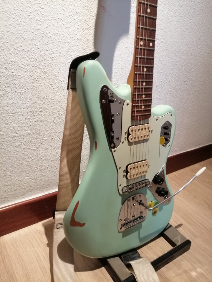 Fender Jaguar Modified HH 2019
