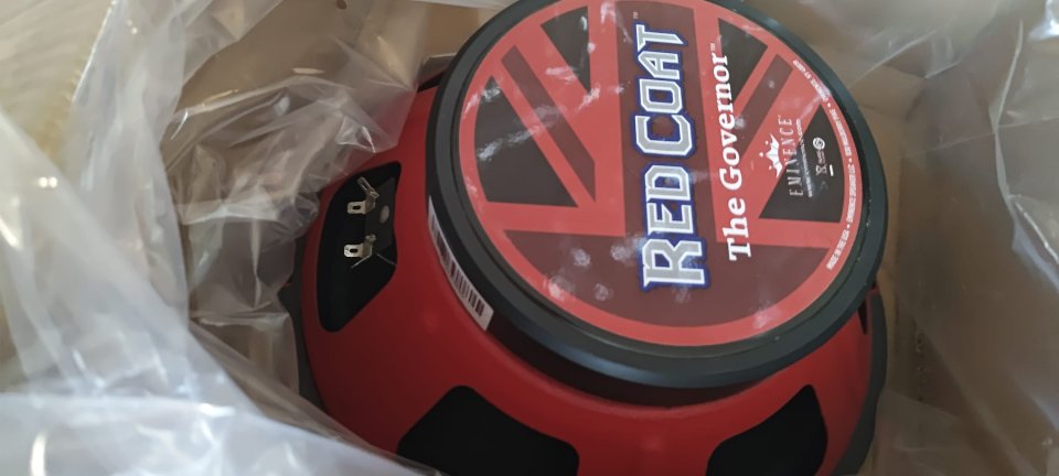 Eminence The Governor REDCOAT 75w - 16 ohms de segunda mano · Foto 2 de 4 · A Coruña · 110 €