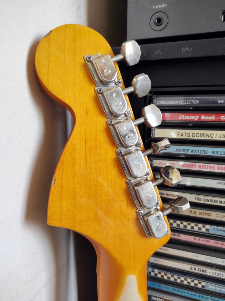 Guitarra tipo 70s Stratocaster / partscaster, buenas maderas y componentes. de segunda mano · Foto 7 de 10 · Valencia · 520 €