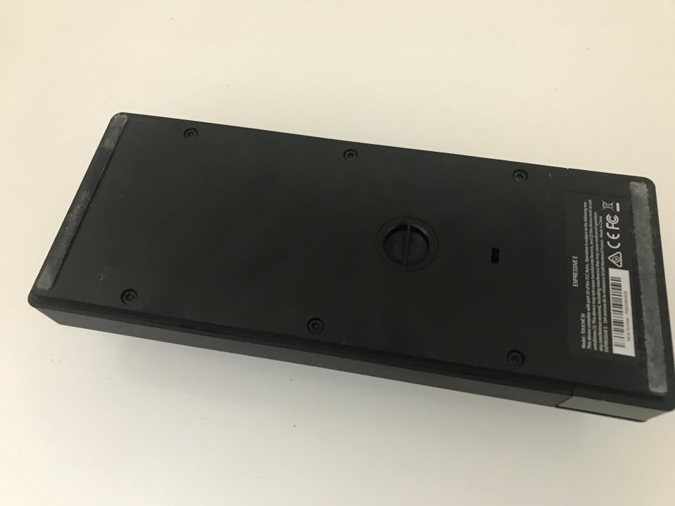 Expressive touche SE (envio incluido! ) de segunda mano · Foto 2 de 6 · Madrid · 150 €
