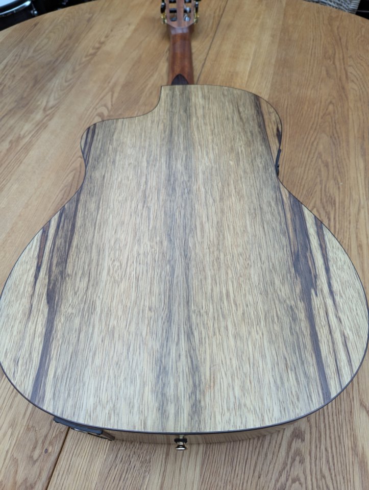 Guitarra concierto Manuel Rodríguez tesoro de guinea samba limba negra b