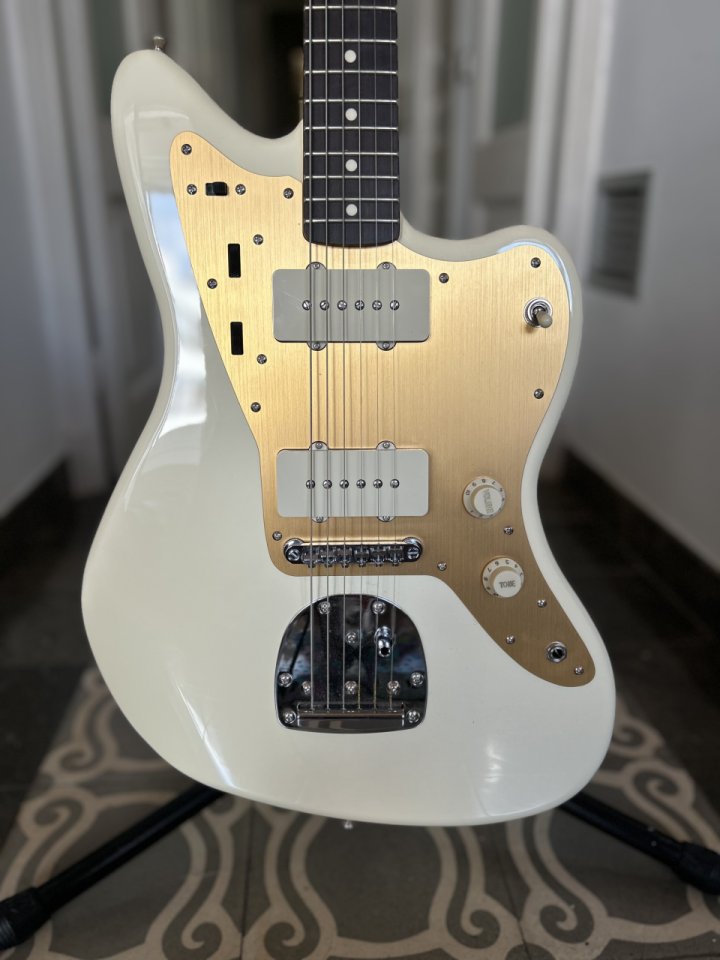 Squier J Mascis Jazzmaster de segunda mano · Foto 5 de 10 · Barcelona · 450 €