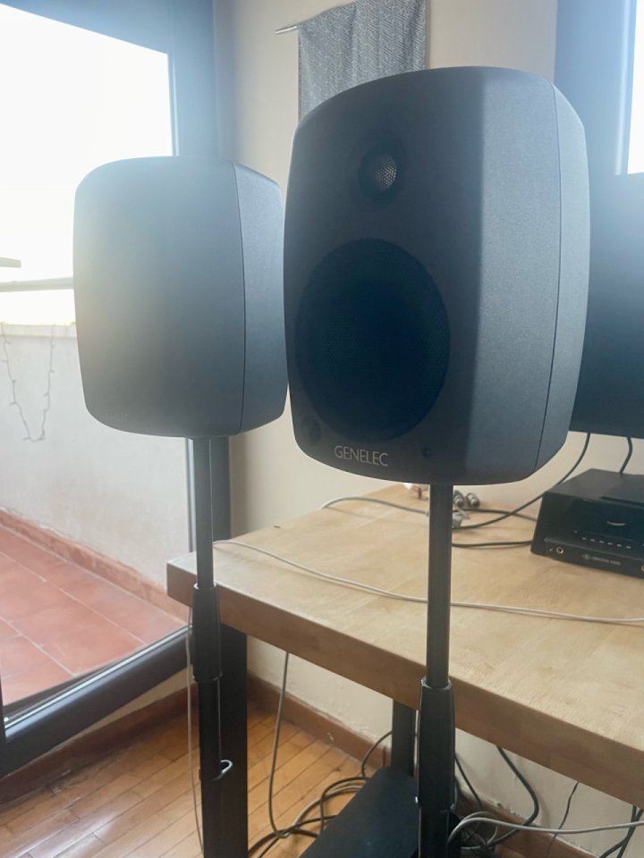Genelec 8020A (Pareja) de segunda mano · Foto 1 de 9 · Madrid · 499 €