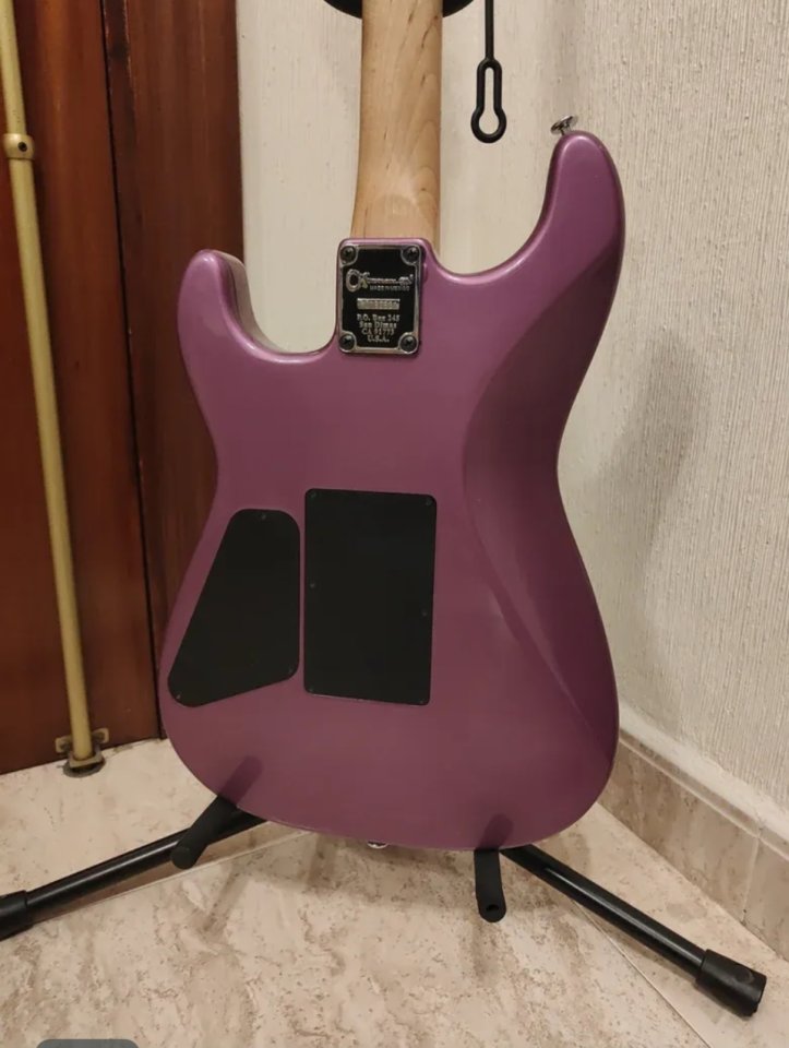 Charvel San Dimas Pastillas bare knuckle de segunda mano · Foto 5 de 6 · Navarra · 650 €