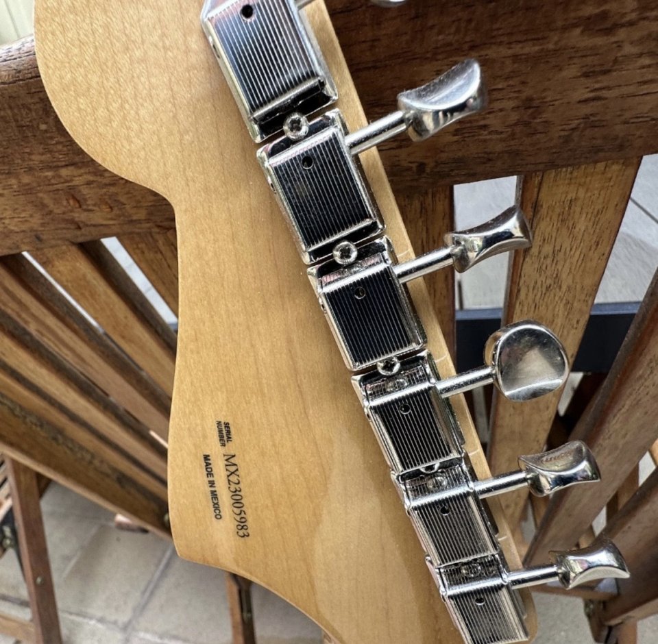 Fender Jazzmaster Vintera Olimpic White de segunda mano · Foto 4 de 7 · Barcelona · 1250 €