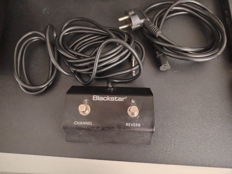 Amplificador a válvulas Blackstar HT Club 40 (MkI) de segunda mano · Foto 5 de 6 · Granada · 400 €
