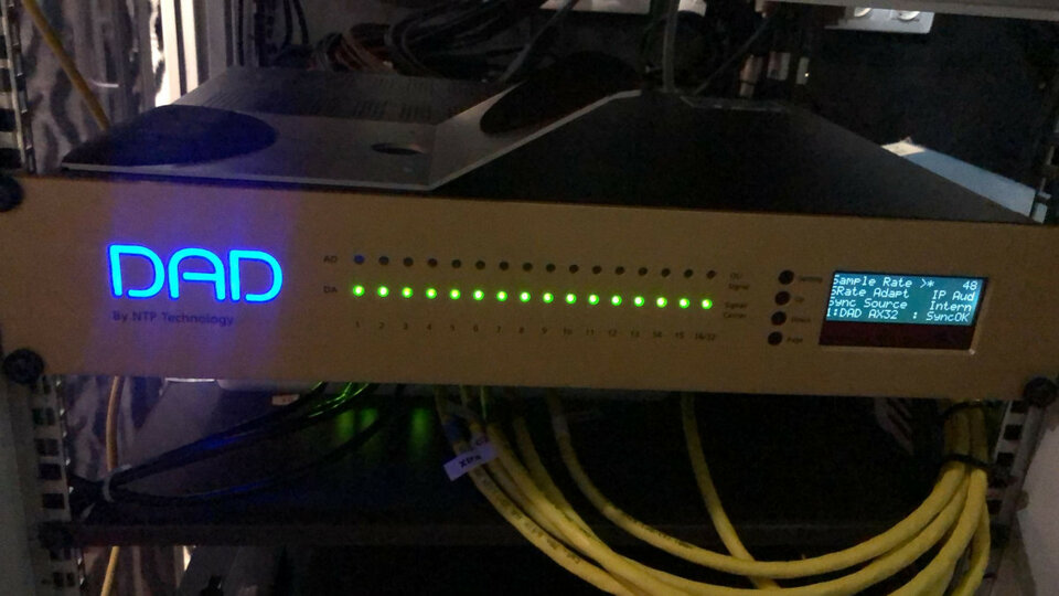 DAD AX32 + licencia mon + Dual PSU + Dante + Digilink