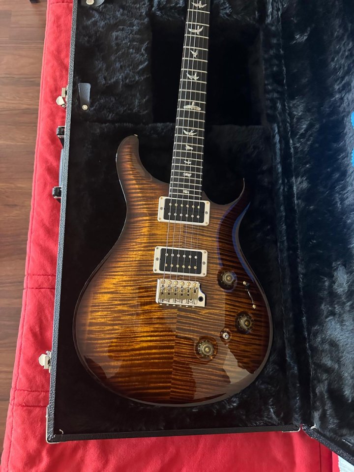 PRS Custom 24 Piezo 10 Top nueva.