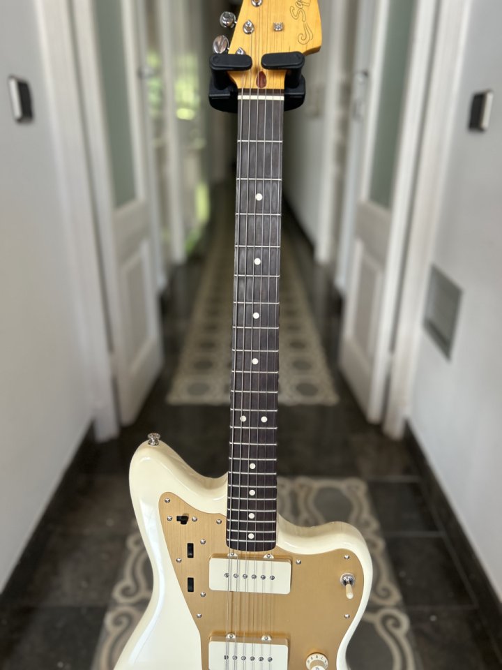 Squier J Mascis Jazzmaster de segunda mano · Foto 6 de 10 · Barcelona · 450 €