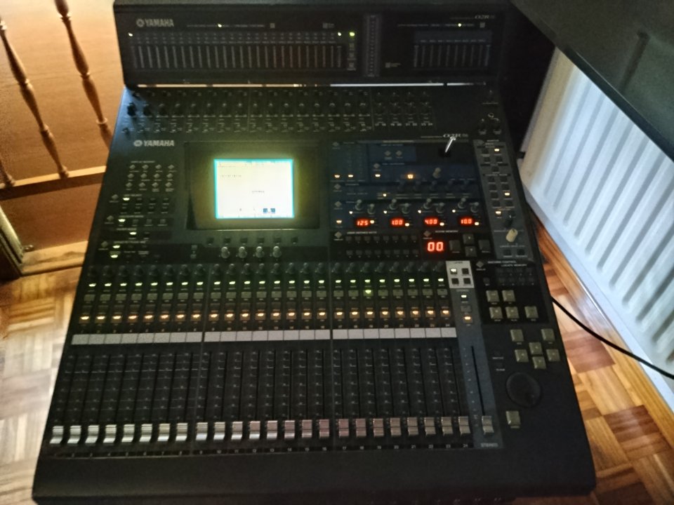 YAMAHA 02R96 (2002) de segunda mano · Foto 9 de 10 · Lugo · 650 €