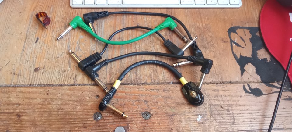 Cables cortos para pedales