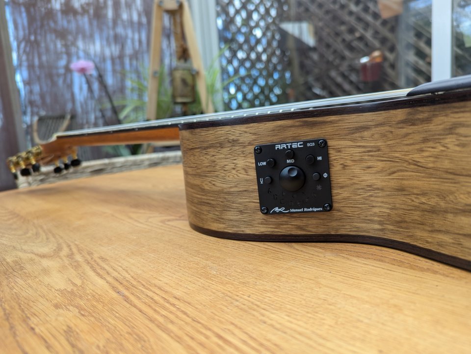 Guitarra concierto Manuel Rodríguez tesoro de guinea samba limba negra b