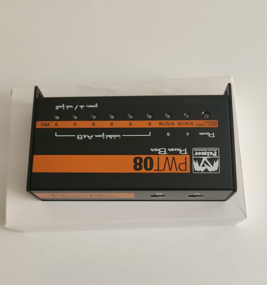 fuente alimentacion Palmer PWT 08 Universal power supply de segunda mano · Foto 5 de 7 · A Coruña · 75 €