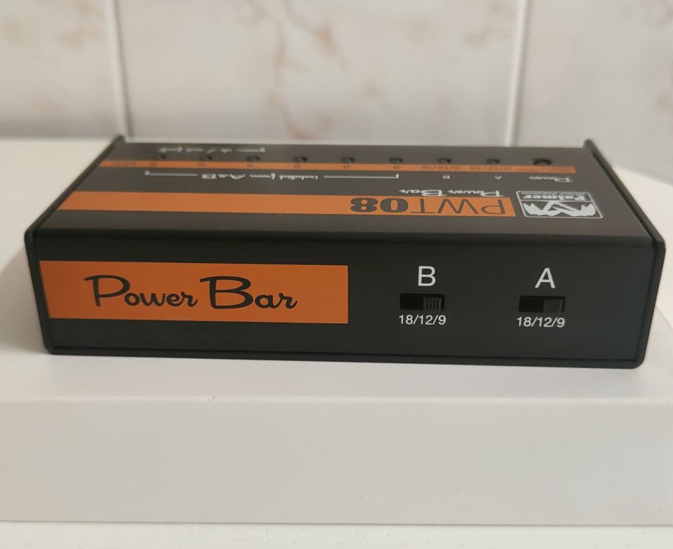 fuente alimentacion Palmer PWT 08 Universal power supply de segunda mano · Foto 7 de 7 · A Coruña · 75 €