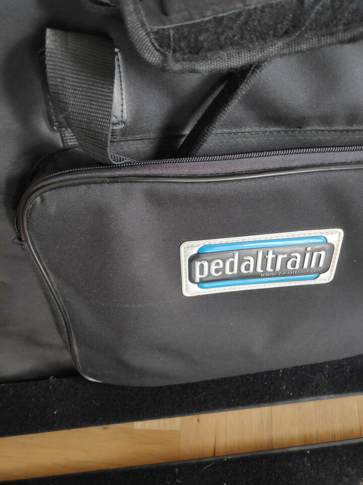 Pedaltrain 2 Pedalera de segunda mano · Foto 5 de 5 · Madrid · 80 €