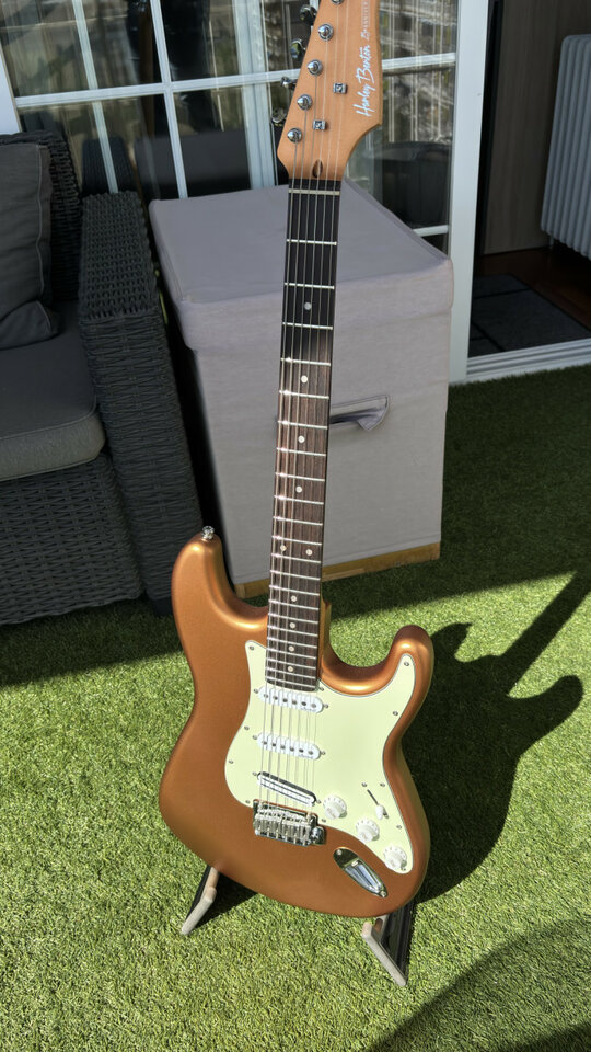 SOLO HOY !!Harley Benton ST 25th Anniversary Firemist