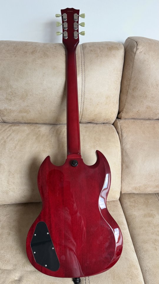 TOKAI SG cherry con Gibson 57 y 57+ maleta incluida de segunda mano · Foto 2 de 9 · Madrid · 525 €