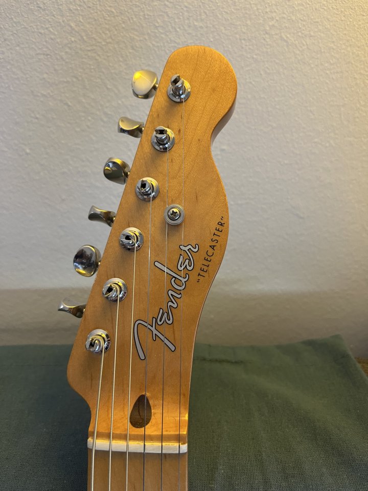 Fender Telecaster Vintera 50's fiesta red