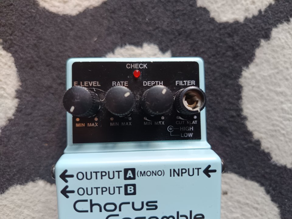 Pedal BOSS CE-5 Chorus Ensemble de segunda mano · Foto 2 de 5 · Bizkaia · 45 €