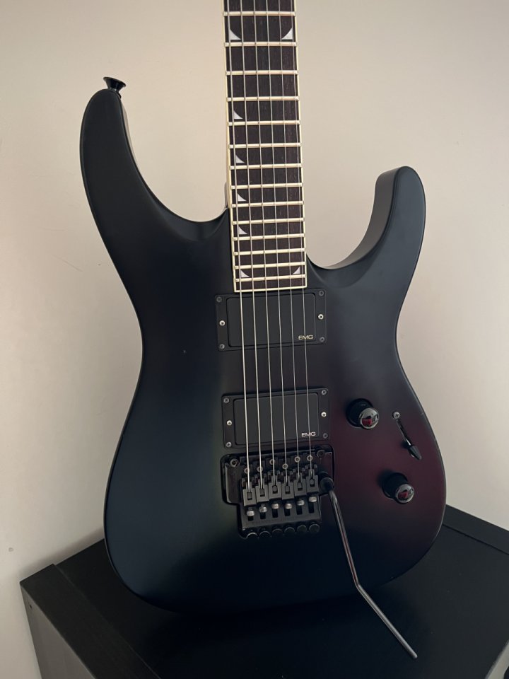 Jackson Dinky made in Japan de segunda mano · Foto 2 de 7 · Barcelona · 500 €