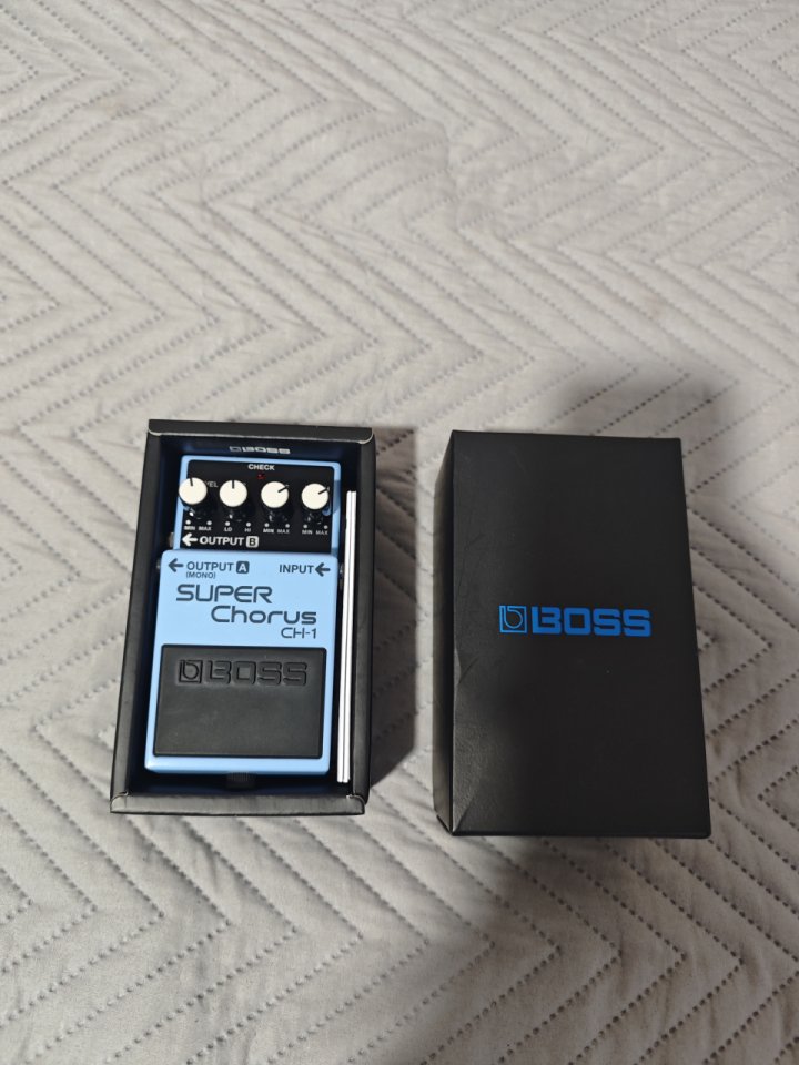 Boss CH-1 Super Chorus. Casi sin usar de segunda mano · Foto 2 de 5 · SC Tenerife · 80 €