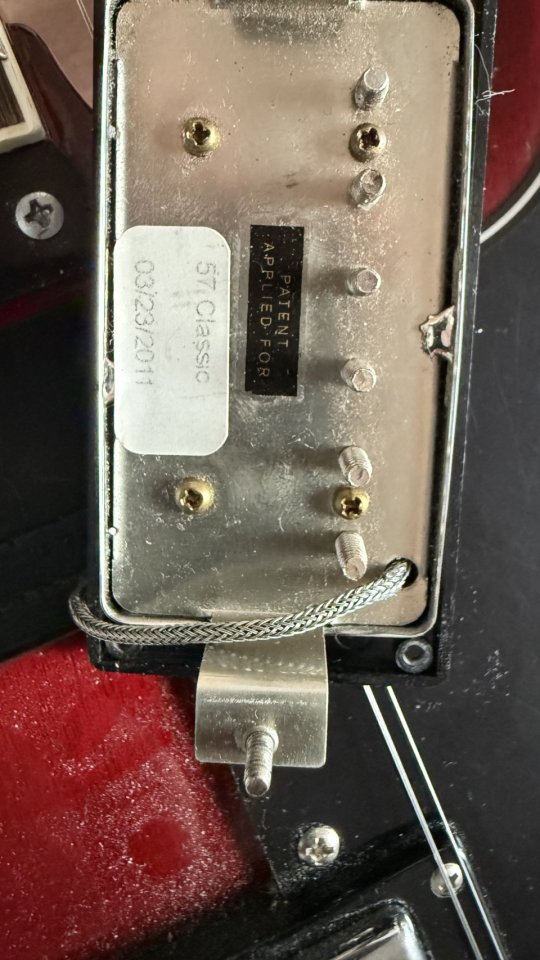 TOKAI SG cherry con Gibson 57 y 57+ maleta incluida de segunda mano · Foto 5 de 9 · Madrid · 525 €