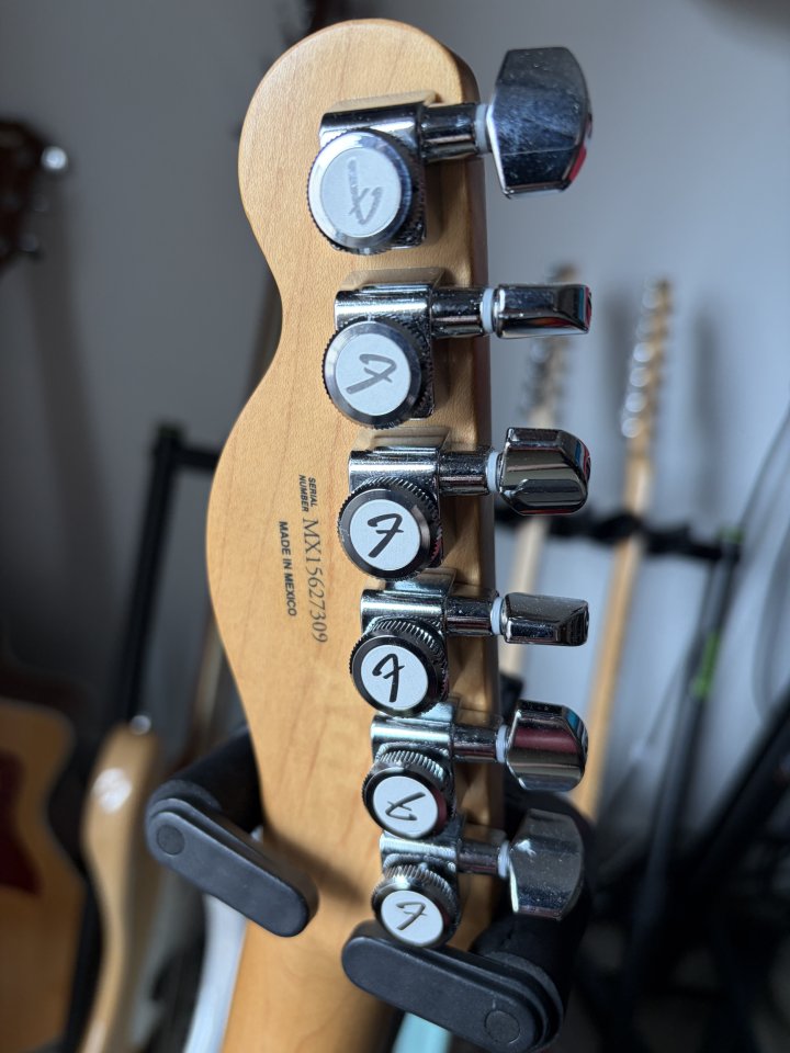 Fender Telecaster 2015 - MEJORAS- de segunda mano · Foto 7 de 9 · Girona · 650 €