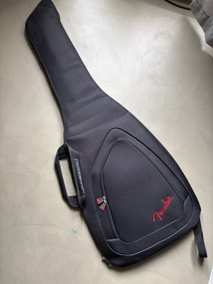 Fender Telecaster 2015 - MEJORAS- de segunda mano · Foto 9 de 9 · Girona · 650 €