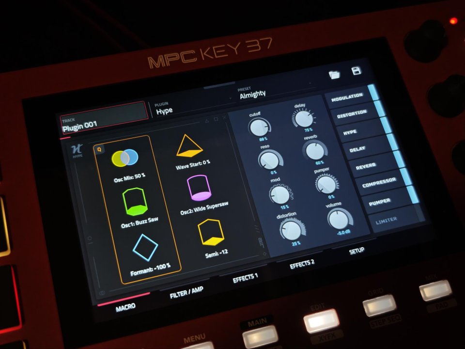 Akai mpc key 37 + extras de segunda mano · Foto 4 de 7 · Granada · 550 €