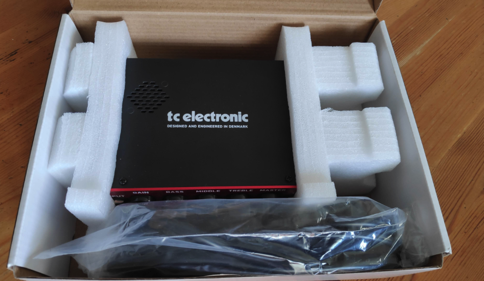 TC ELECTRONICS BAM 200 --sal directo a PA sin cargar peso!