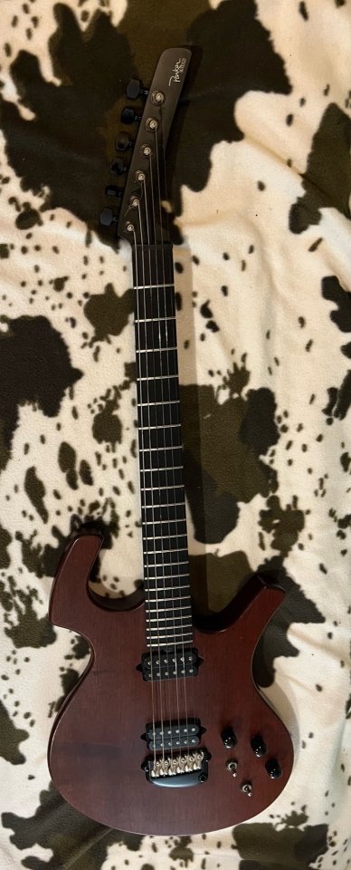 Vendo guitarra Parker Nitefly Mahogany USA 2003 de segunda mano · Foto 2 de 2 · Illes Balears · 1500 €