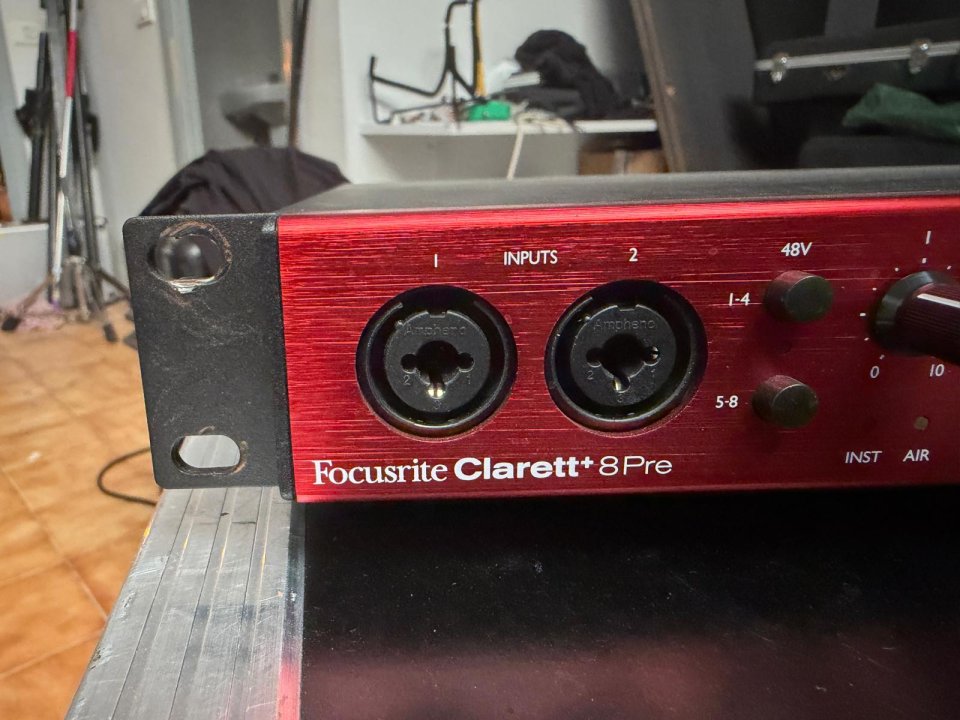 Focusrite Clarett+8 Pre de segunda mano · Foto 1 de 4 · Castellón · 550 €
